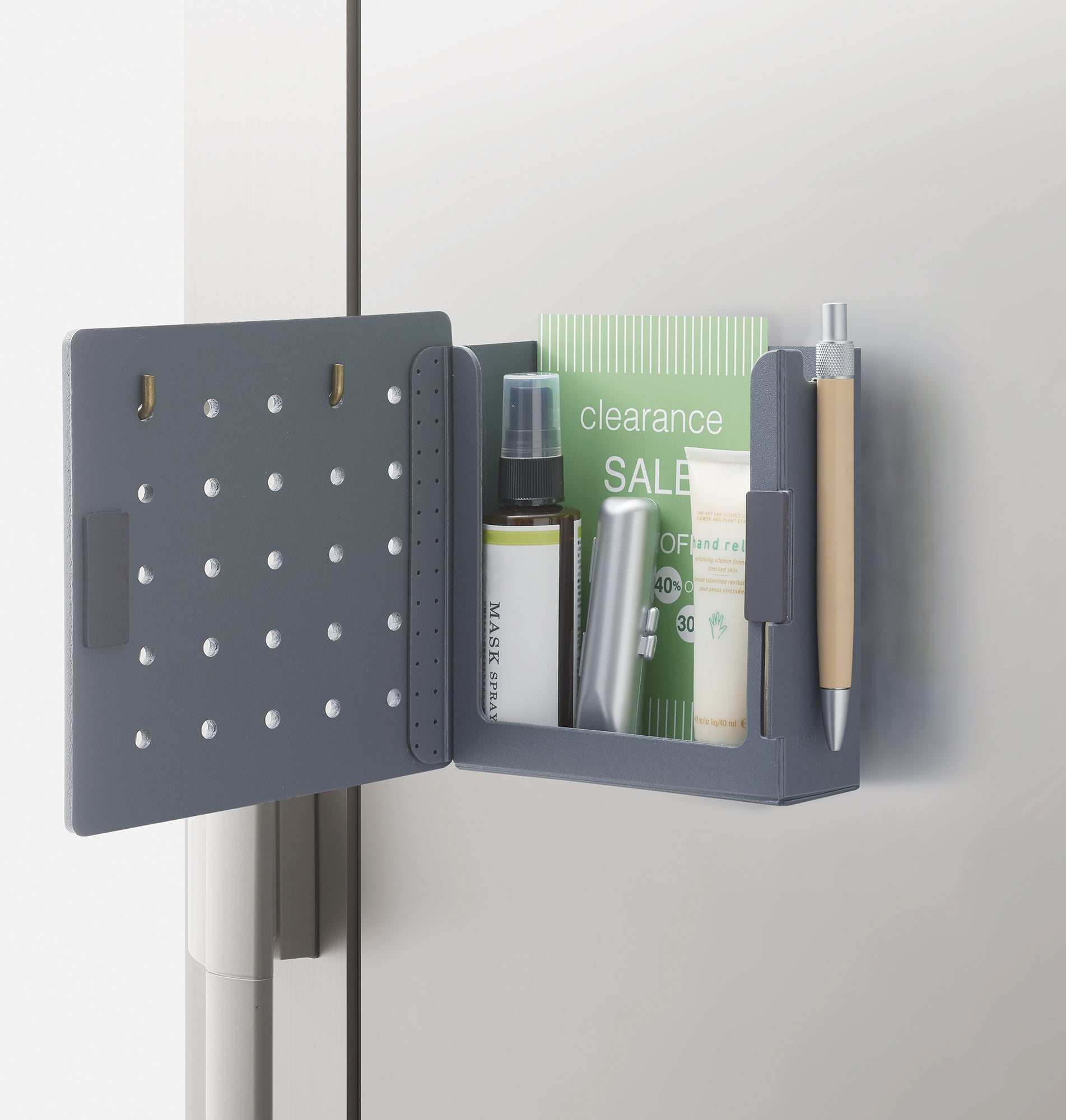 HARU PEGGY / Desktop organizer