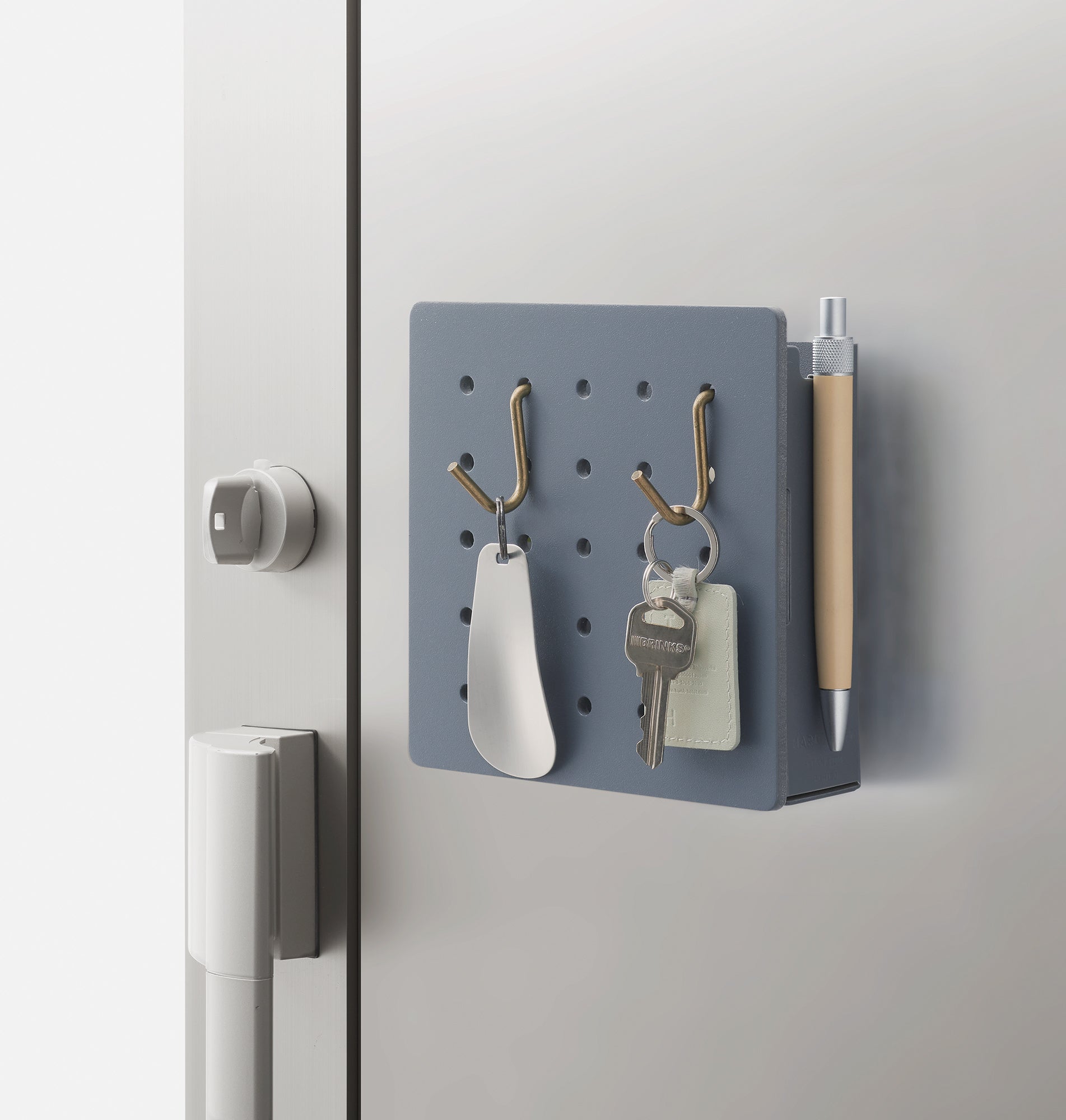 HARU PEGGY / Desktop organizer