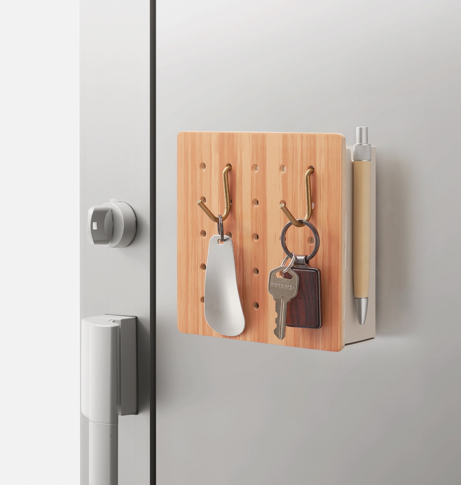 HARU PEGGY / Desktop organizer