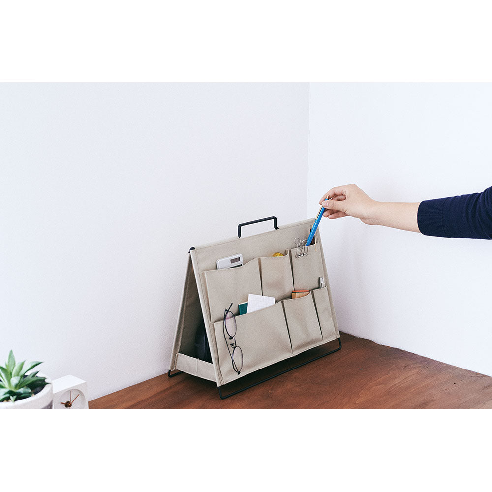 TOOL STAND / Desktop organizer