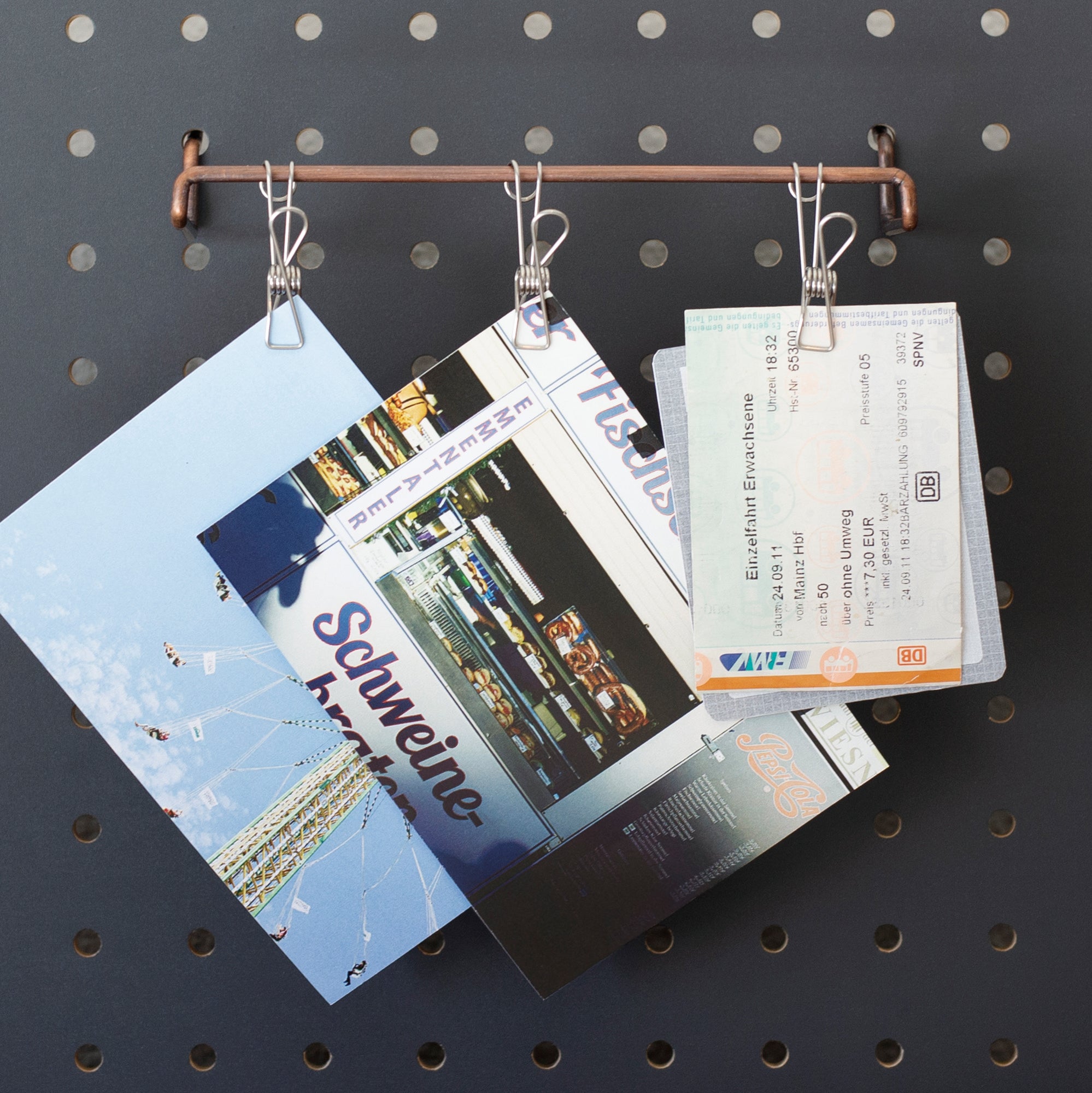 PEGGY, Desktop organizer